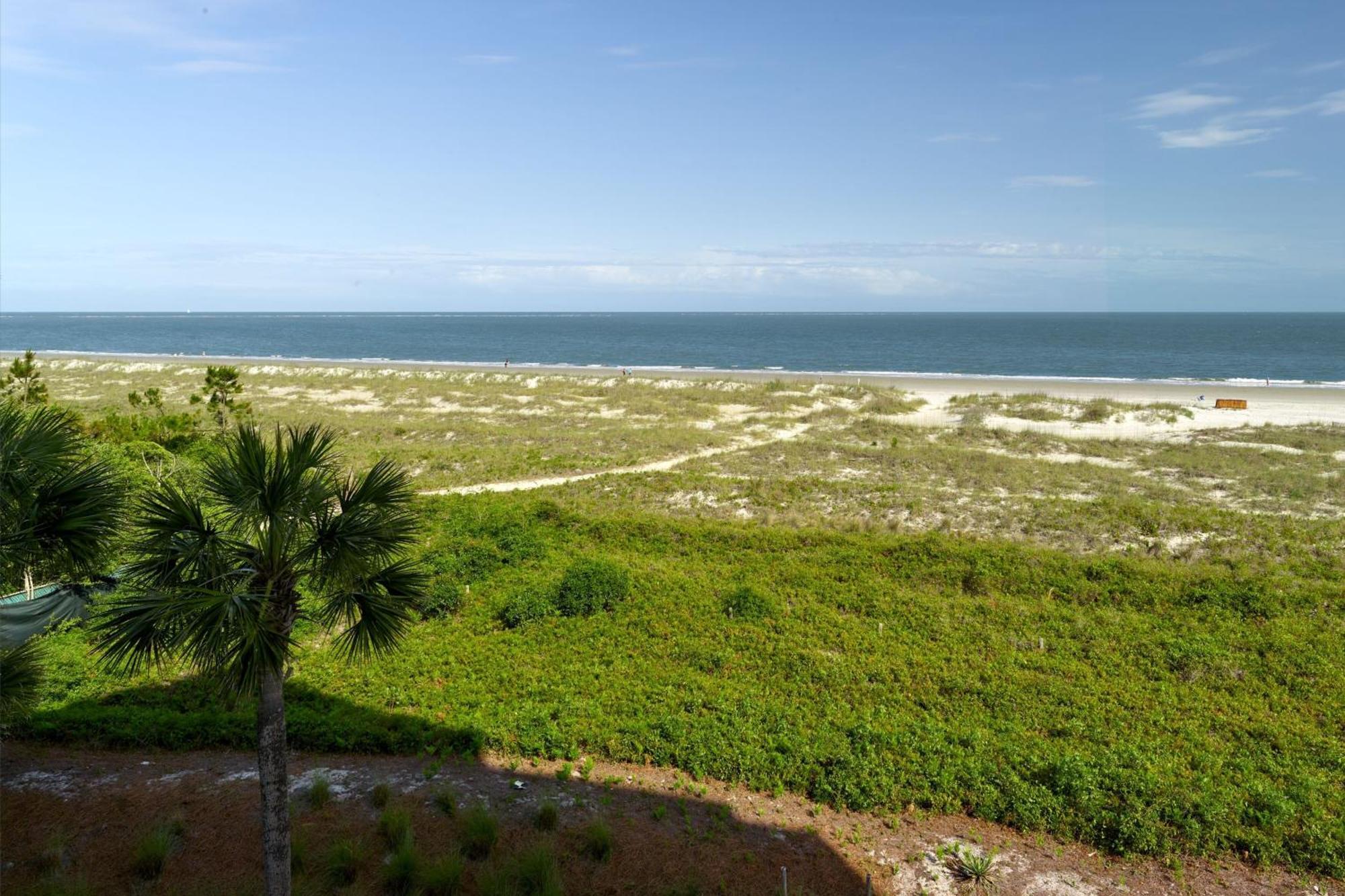 Grand Deluxe Ocean Front Guest room 2 Queen Oceanfront