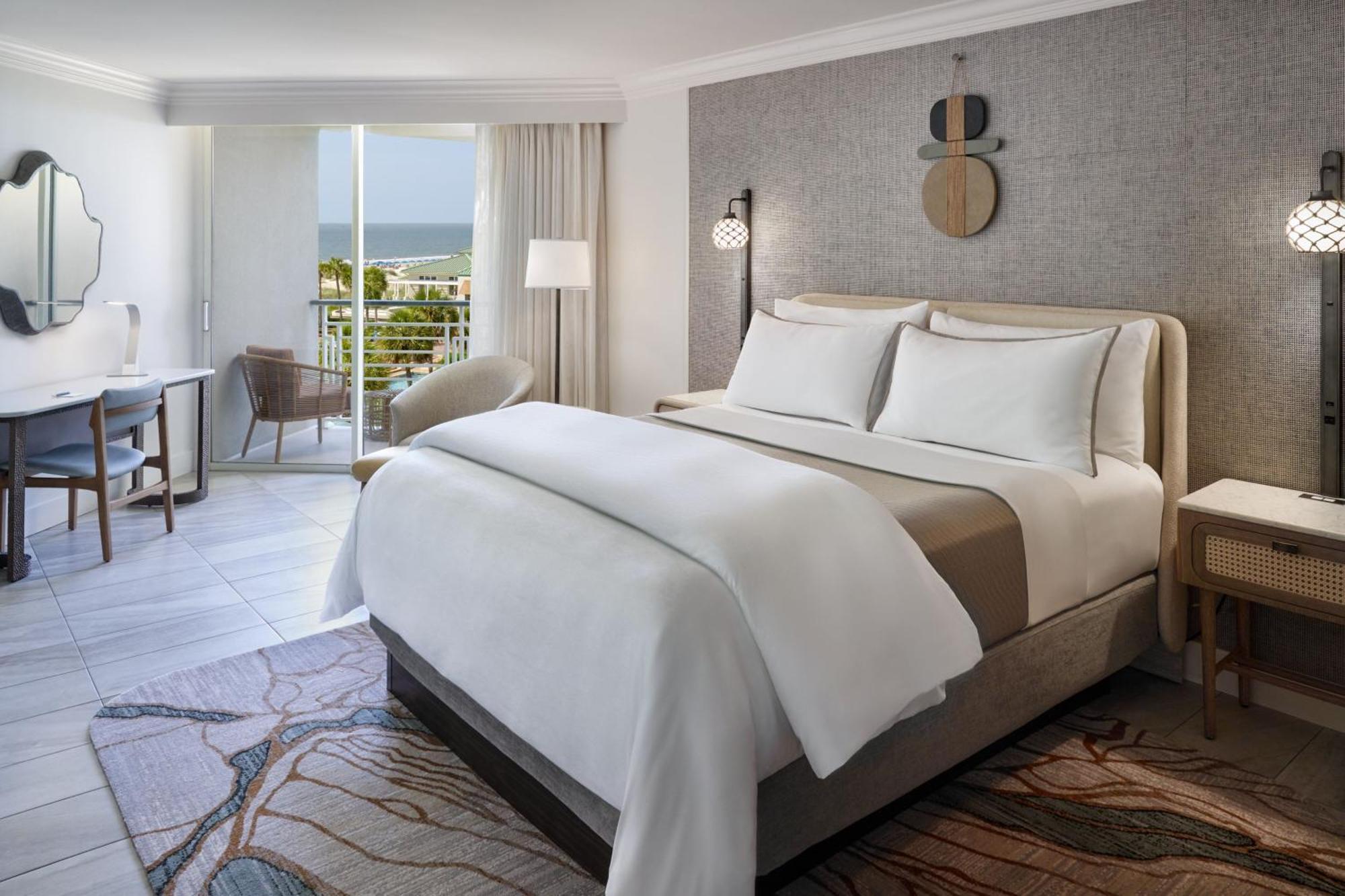 Carolina King Ocean View 1 Bedroom Suite 1 King Sofa bed