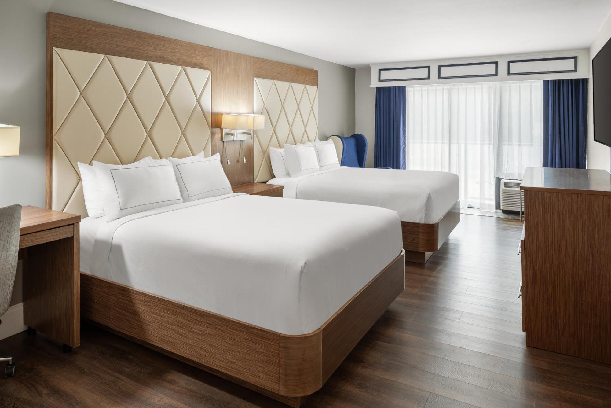 Queen Room with Two Queen Beds,1620604255:JPEG