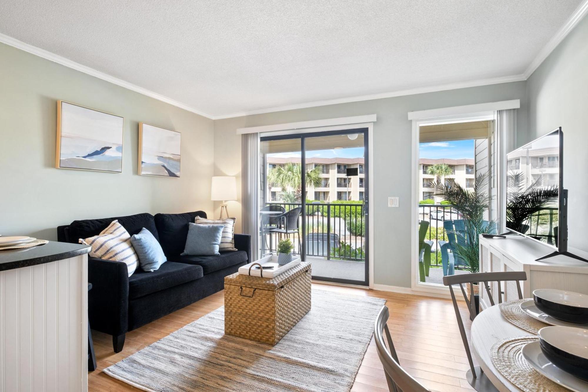 One-Bedroom Apartment - Oceanfront
