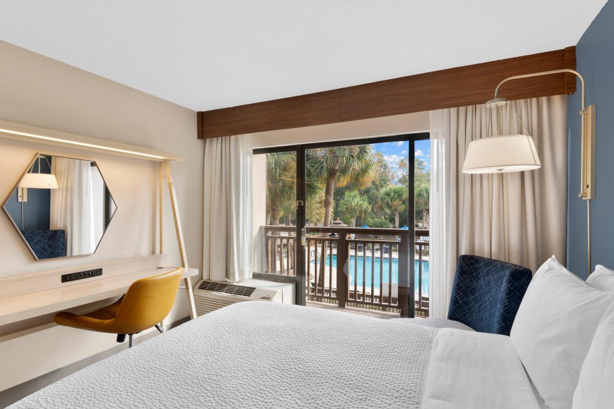 King Room with Sofa Bed - Pool View
