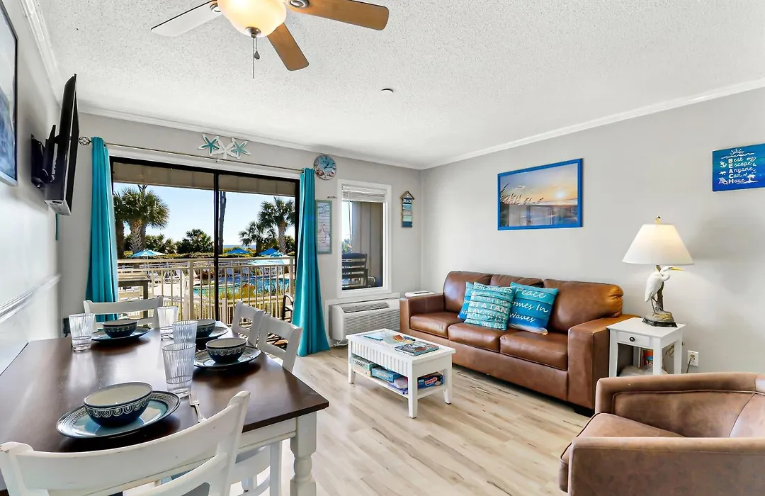 Ocean Dunes Villas: Beachfront Retreat with Heated Pool-1