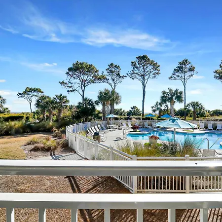 Ocean Dunes Villas: Beachfront Retreat with Heated Pool-2