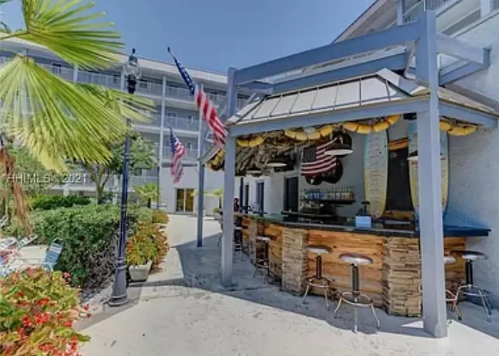 The Rustic Anchor Aparthotel Hilton Head Island
